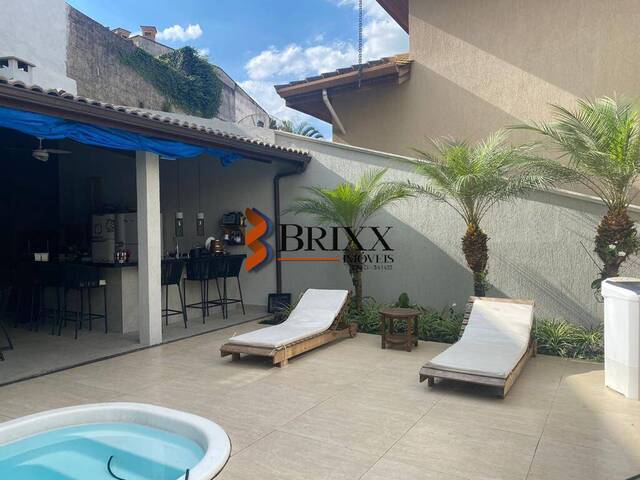 #CA-086 - Casa em Condomínio para Venda em Arujá - SP